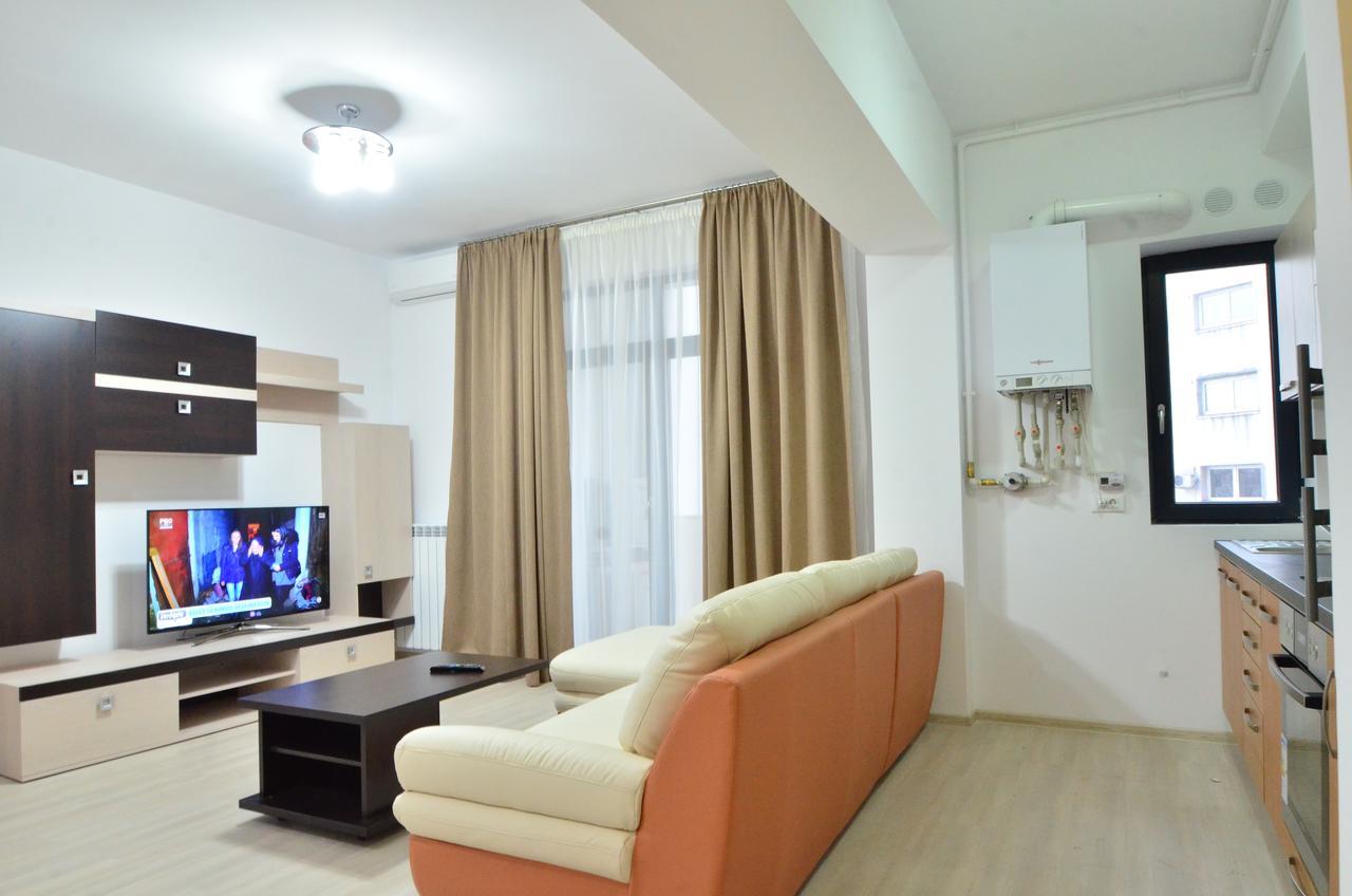 Uptown Aparthotel