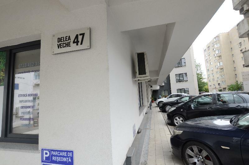 Uptown Aparthotel