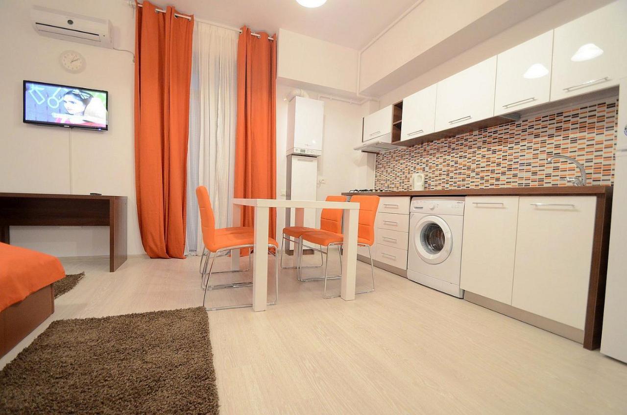 Uptown Aparthotel