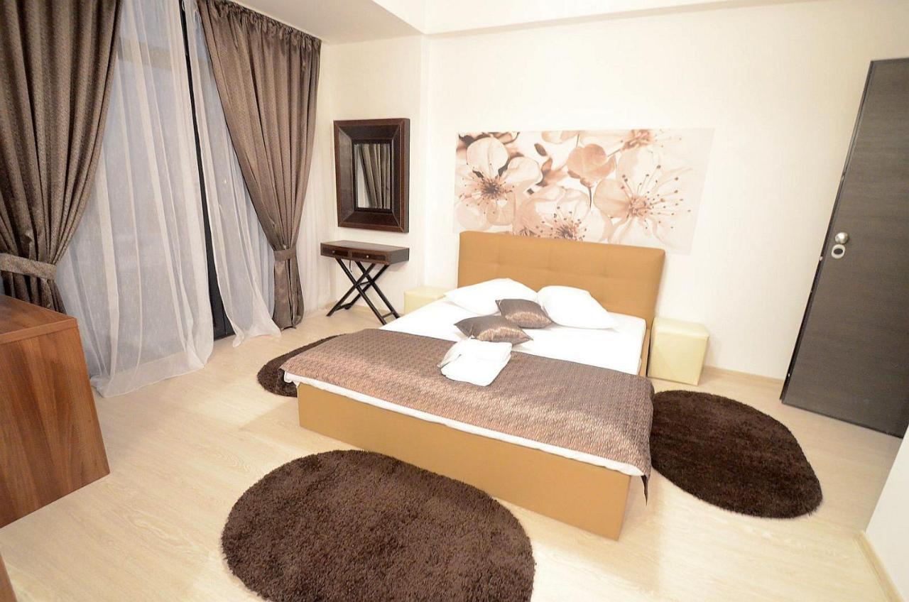 Uptown Aparthotel 3*